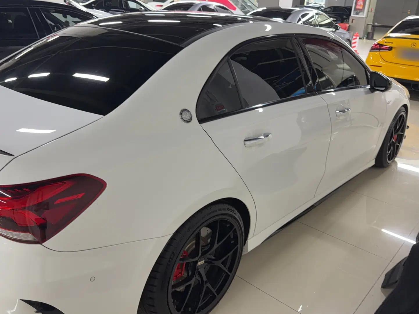 Mercedes-Benz A AMG 2022 AMG A 35 L 4MATIC — миниатюра 6