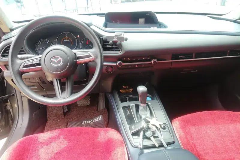 Mazda CX-30 2020 2.0L Automatic Premium Edition — миниатюра 12