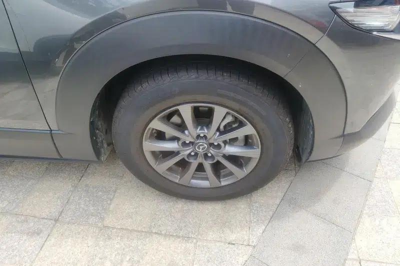 Mazda CX-30 2020 2.0L Automatic Premium Edition — миниатюра 9