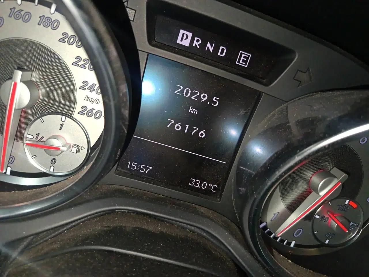 Mercedes-Benz SLK-Class 2011 SLK 200 Fashion Model — миниатюра 12