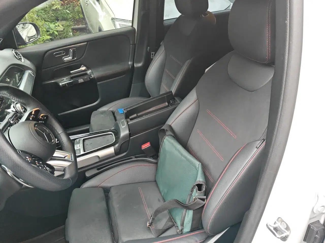 Mercedes-Benz GLB AMG 2024 AMG GLB 35 4MATIC — миниатюра 15