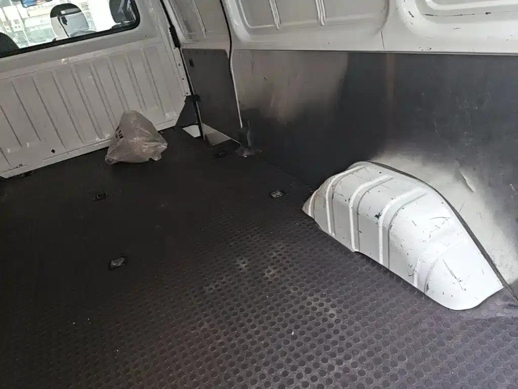 Teshun 2019 2.8T Commercial Vehicle Long Wheelbase Mid-Roof 3 Seats Single Rear Tire National VI Emission Standard JX493 — миниатюра 17