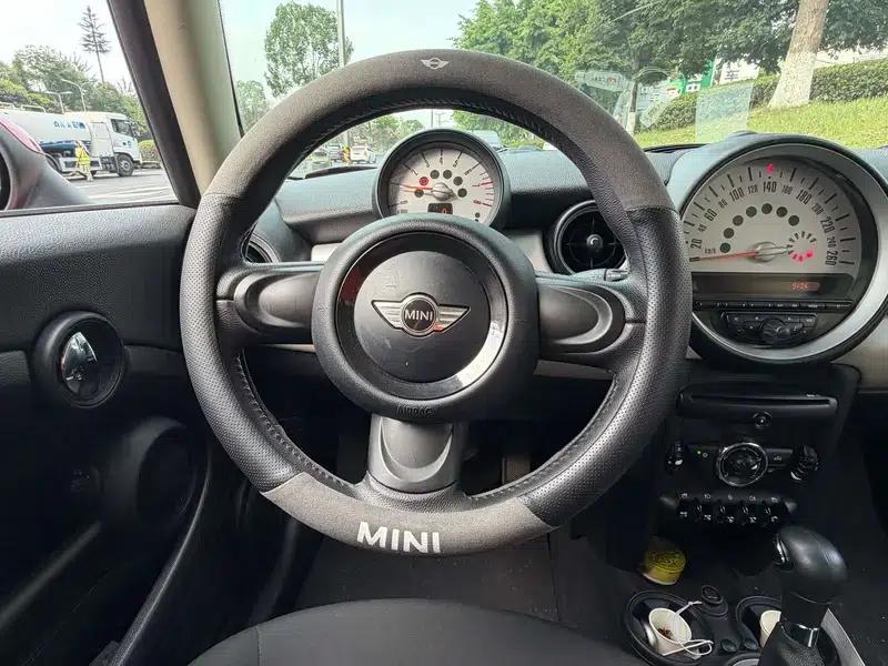 2011 MINI 1.6L ONE — миниатюра 9