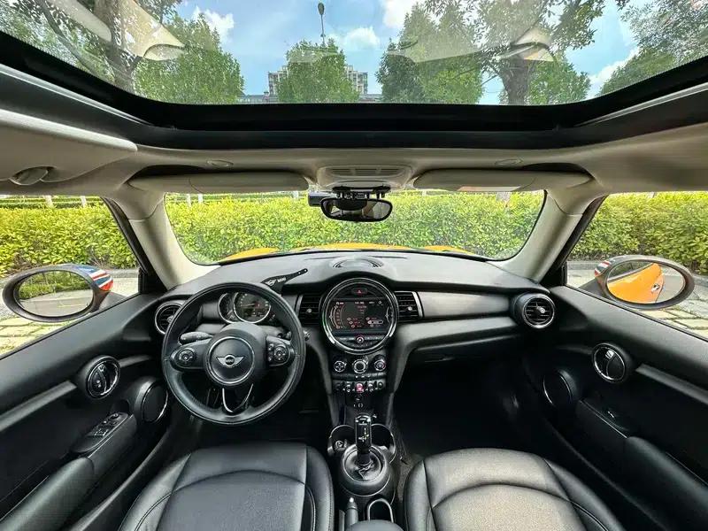2018 MINI 1.5T ONE — миниатюра 7