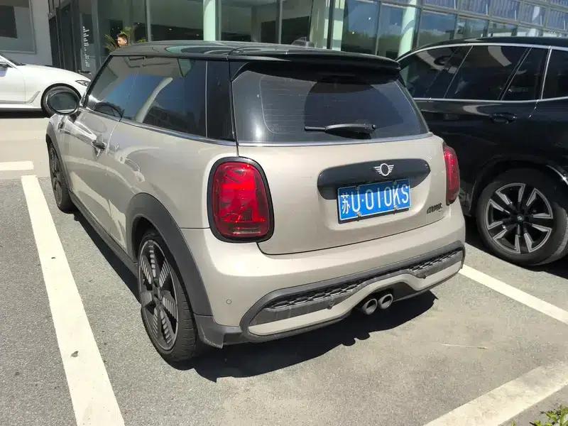 MINI 2023 2.0T COOPER S Artist — миниатюра 4