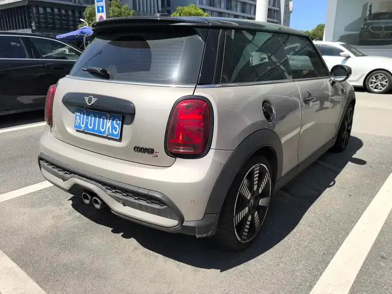 MINI 2023 2.0T COOPER S Artist — миниатюра 5