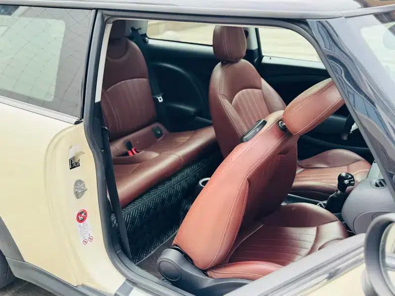 MINI 2010 1.6L COOPER Cheer — миниатюра 13