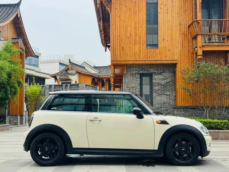 MINI 2010 1.6L COOPER Cheer — миниатюра 8