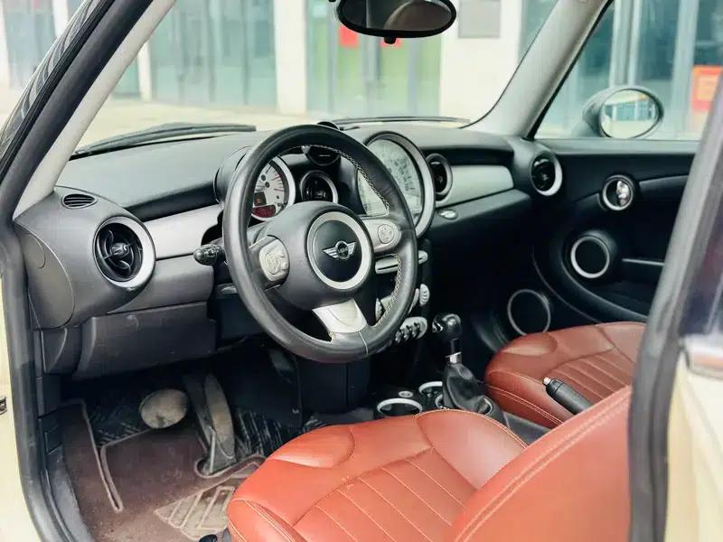 MINI 2010 1.6L COOPER Cheer — миниатюра 10