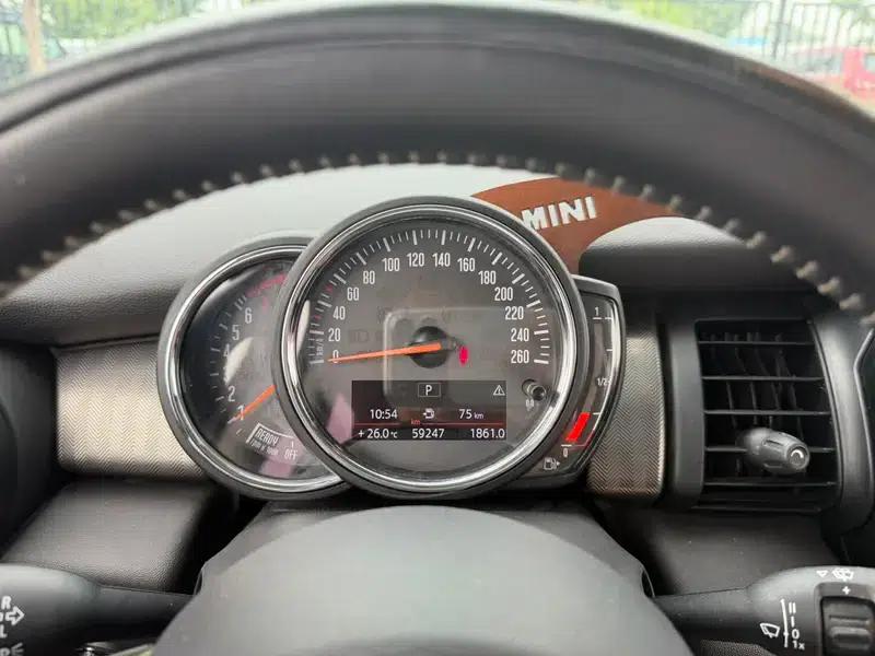 MINI 2017 1.5T COOPER Ice Blue Limited Edition — миниатюра 14