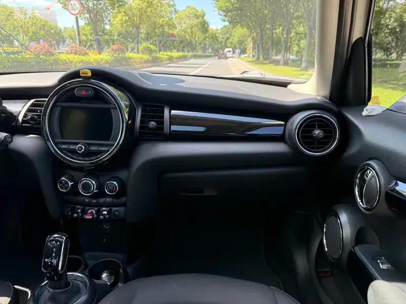 2018 MINI 1.5T ONE PLUS 5-Door — миниатюра 23