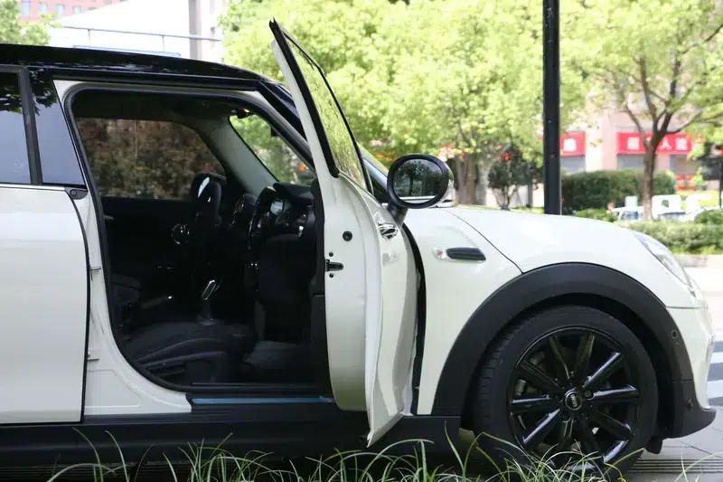 2018 MINI 1.5T COOPER Artist 5-Door Edition — миниатюра 11