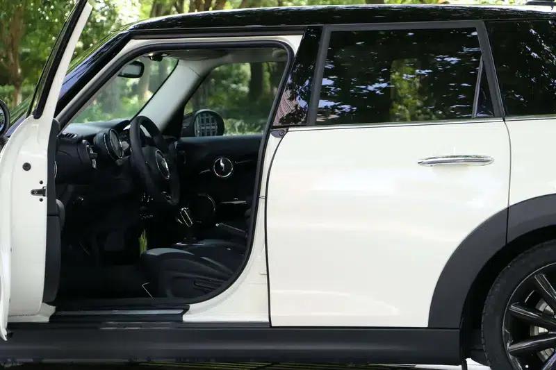 2018 MINI 1.5T COOPER Artist 5-Door Edition — миниатюра 13