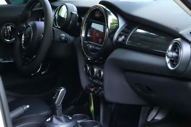 2018 MINI 1.5T COOPER Artist 5-Door Edition — миниатюра 14