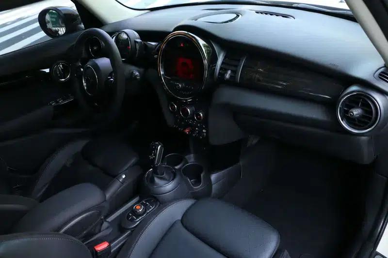 2018 MINI 1.5T COOPER Artist 5-Door Edition — миниатюра 24