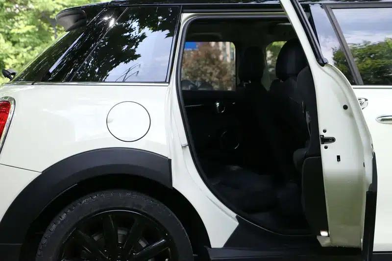 2018 MINI 1.5T COOPER Artist 5-Door Edition — миниатюра 28