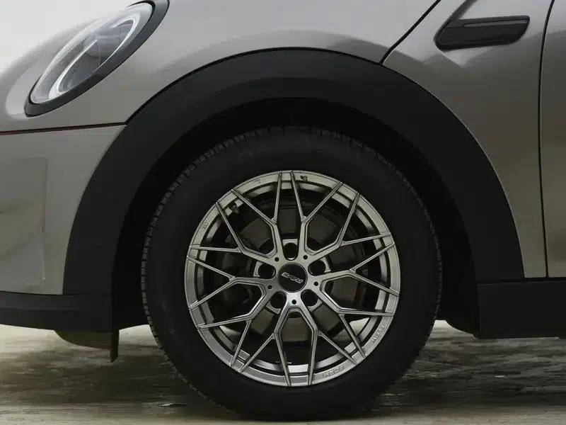 2023 MINI 1.5T ONE — миниатюра 8