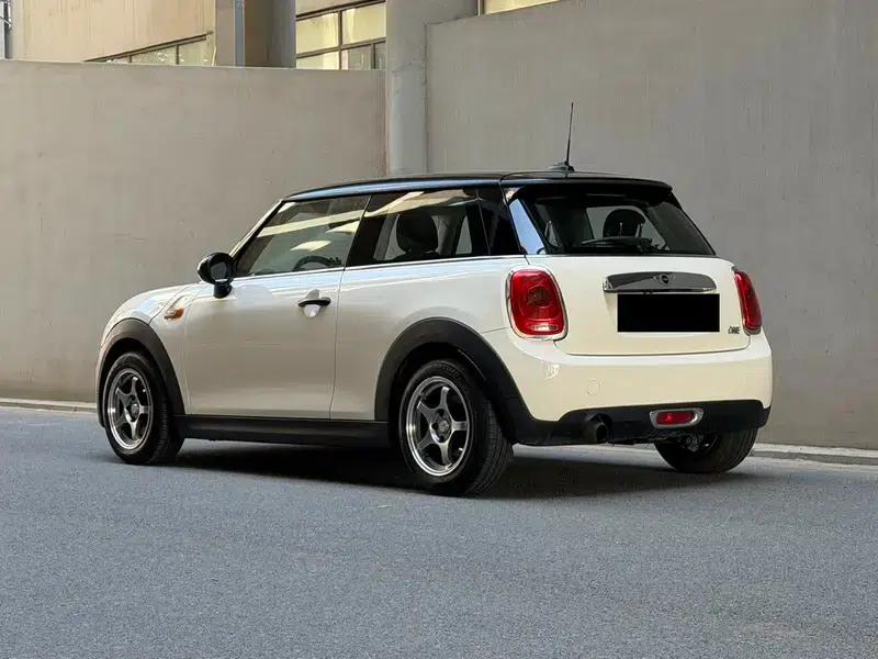 2014 MINI 1.2T ONE — миниатюра 4