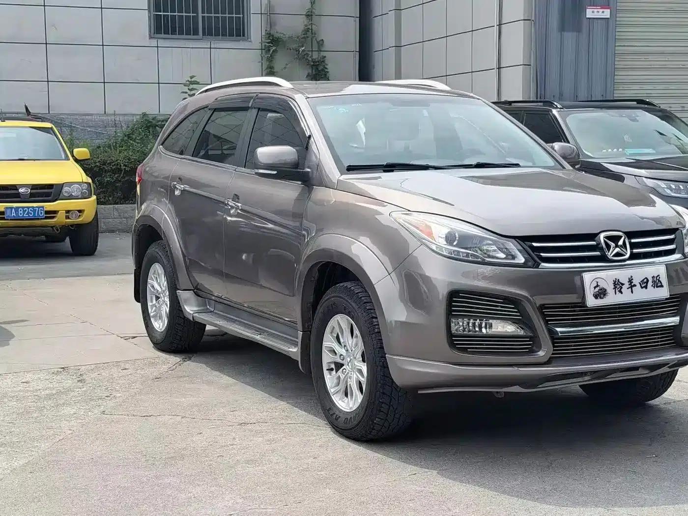 Yusheng S350 2013 2.4T Automatic 2WD Diesel Super Luxury 5-Seater — миниатюра 3