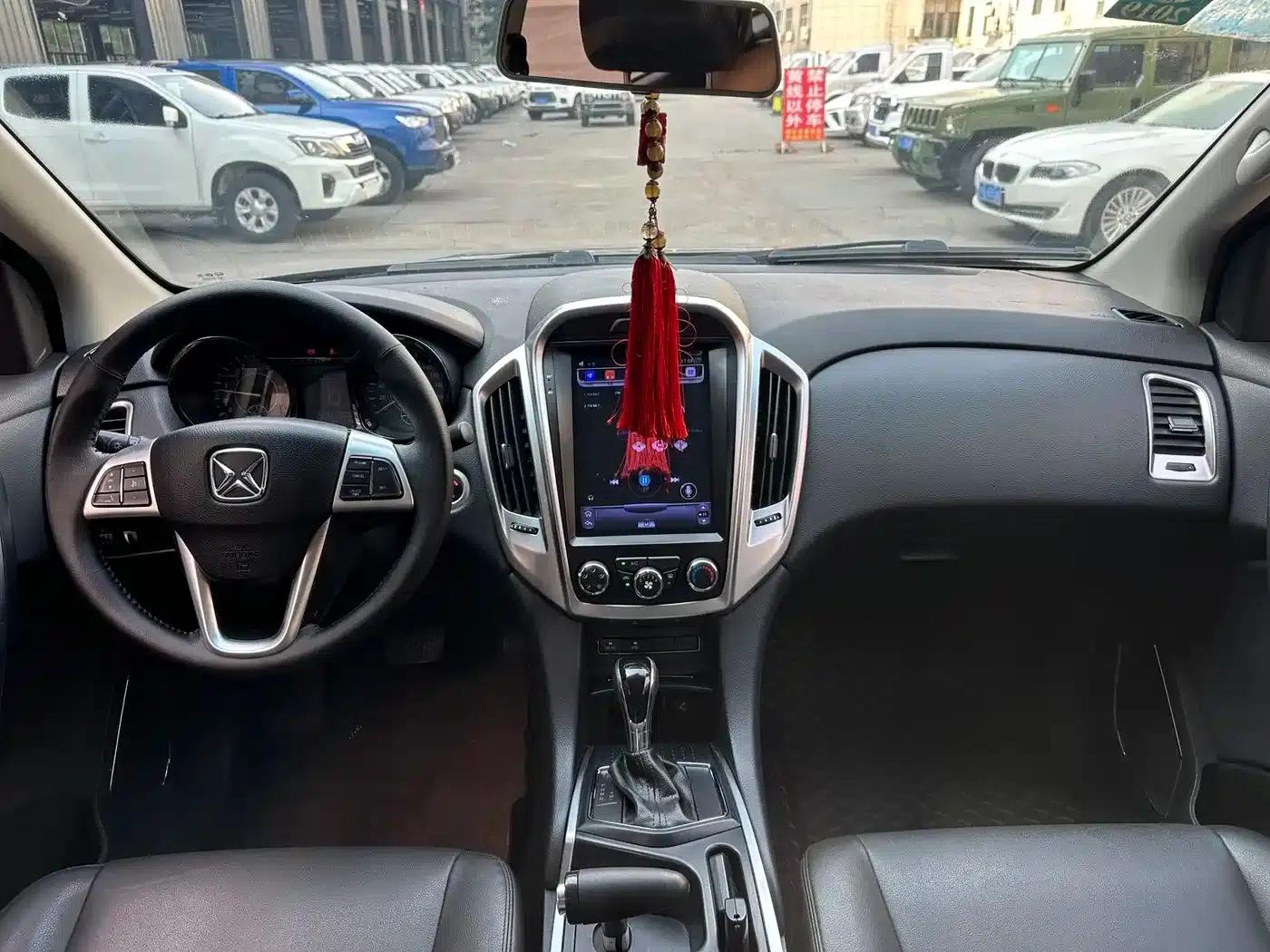 Yusheng S350 2013 2.4T Automatic 2WD Diesel Super Luxury 5-Seater — миниатюра 6