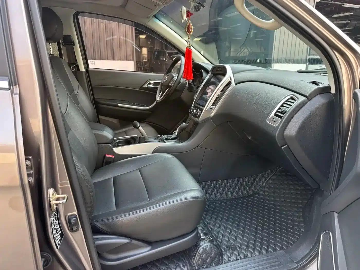 Yusheng S350 2013 2.4T Automatic 2WD Diesel Super Luxury 5-Seater — миниатюра 7