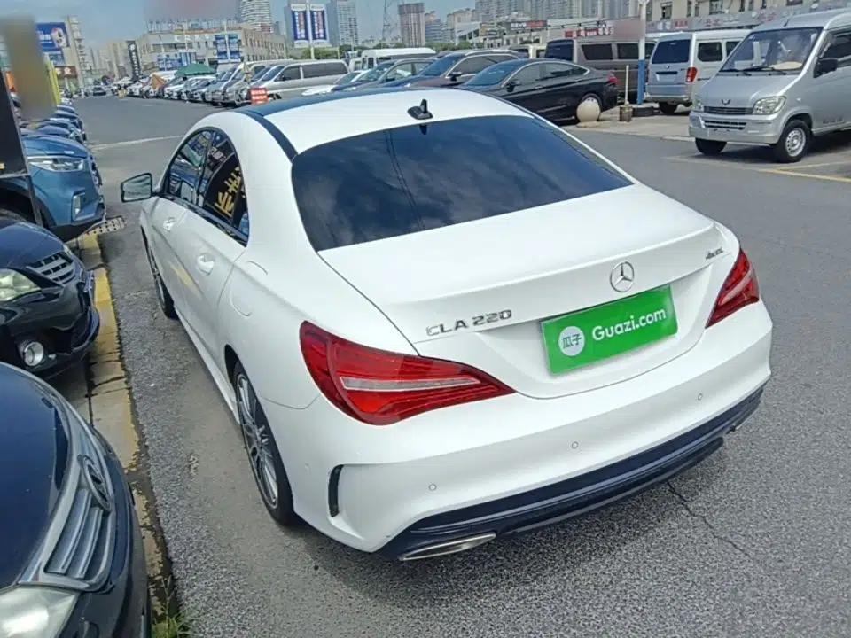 Mercedes-Benz CLA 2018 CLA 220 4MATIC — миниатюра 4
