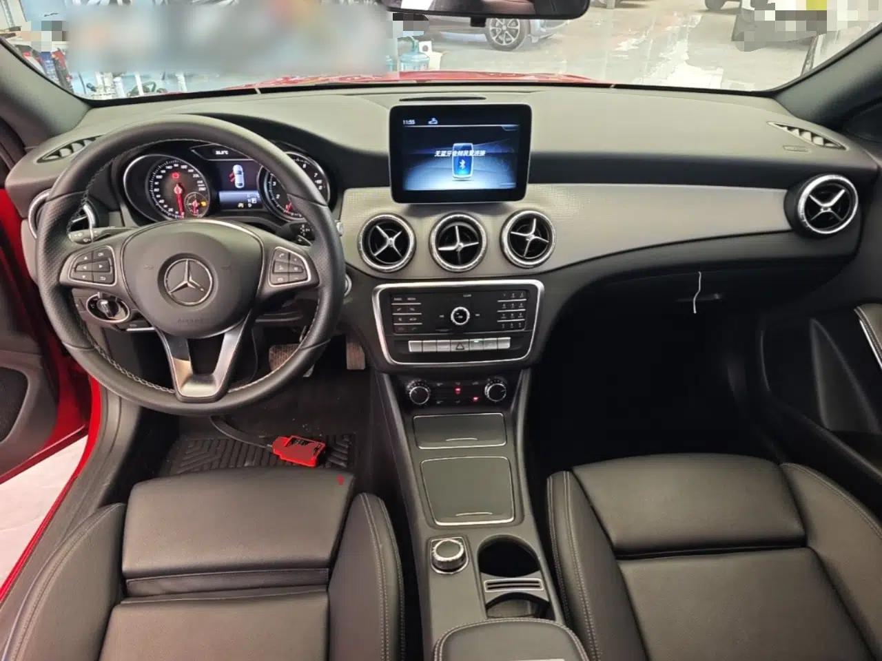 Mercedes-Benz CLA 2018 CLA 200 Style Edition — миниатюра 12