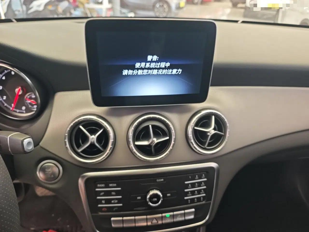 Mercedes-Benz CLA 2018 CLA 200 Style Edition — миниатюра 15