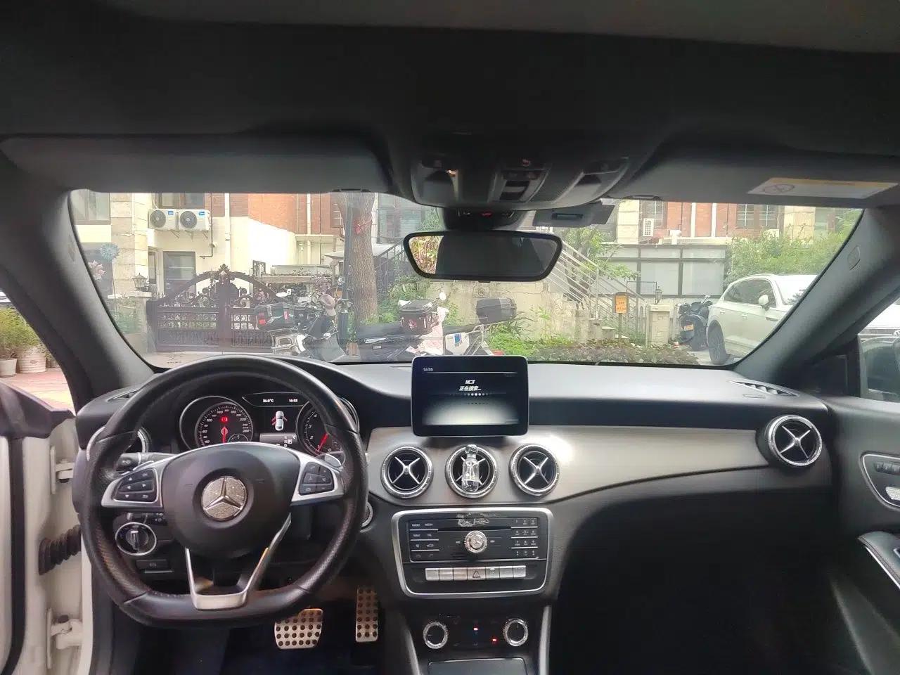 Mercedes-Benz CLA 2017 CLA 220 4MATIC — миниатюра 9