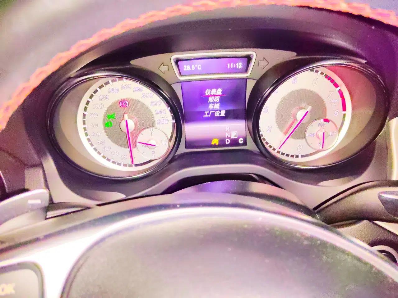 Mercedes-Benz CLA 2016 CLA 220 4MATIC — миниатюра 11