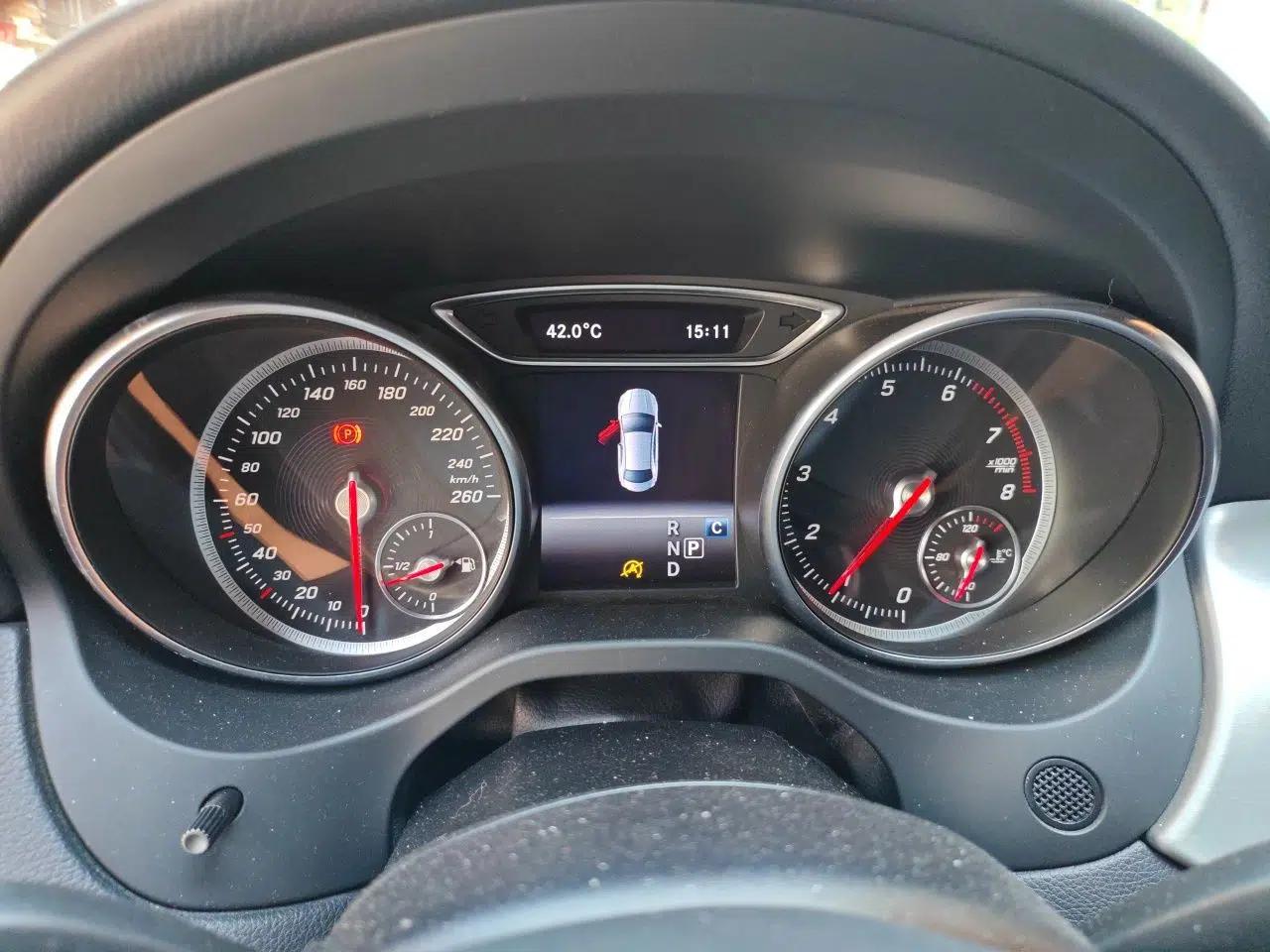 Mercedes-Benz CLA 2018 CLA 220 4MATIC — миниатюра 11