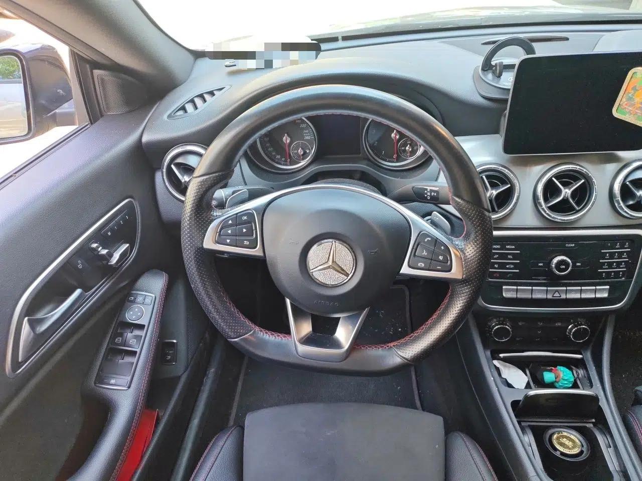 Mercedes-Benz CLA 2018 CLA 220 4MATIC — миниатюра 10