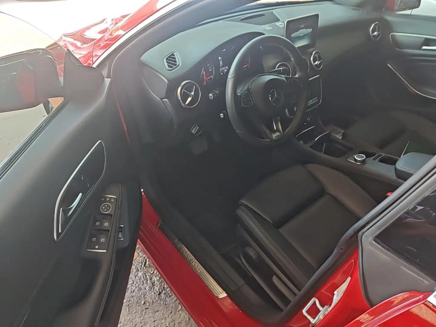 Mercedes-Benz CLA 2016 Refreshed CLA 200 Sport Edition — миниатюра 18