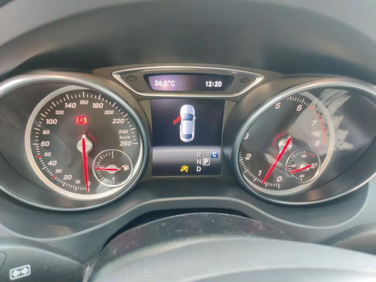 Mercedes-Benz CLA 2018 CLA 200 Sport Edition — миниатюра 11