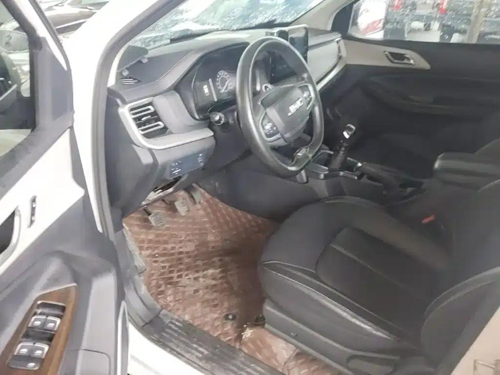 Yuhu 7 2022 2.0T Manual Diesel 2WD Comfort Edition (Standard Wheelbase) — миниатюра 16