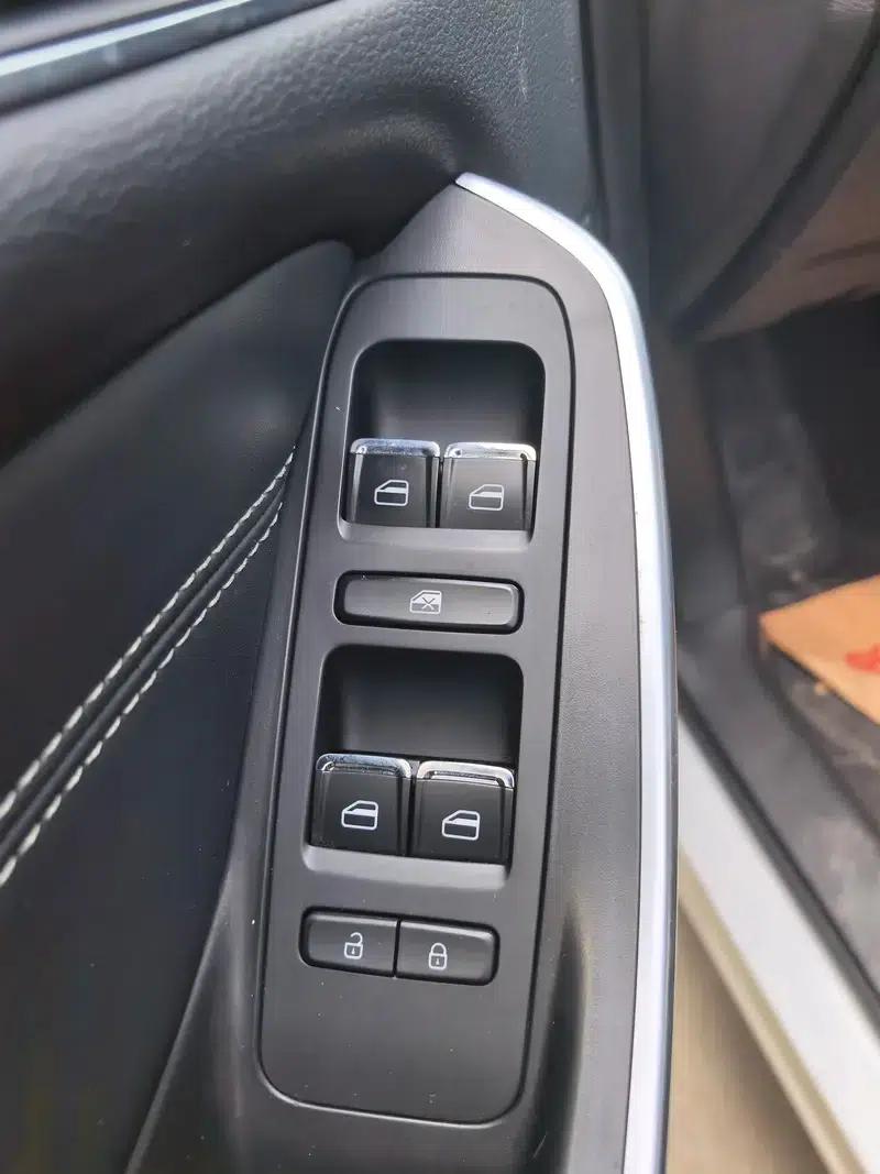 Chery Tiggo 8 2018 1.5TCI Automatic Luxury 7-seater — миниатюра 16
