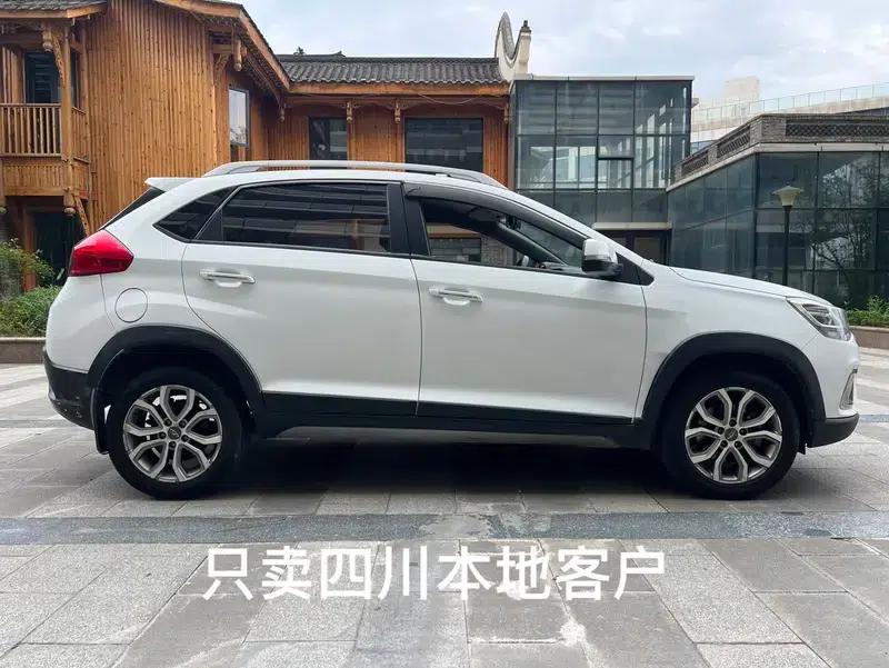 Chery Tiggo 3x 2017 1.5L Automatic Fashion Edition — миниатюра 8