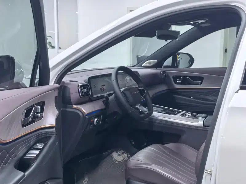Chery Tiggo 9 2025 2.0T DCT 2WD Comfort Edition — миниатюра 11