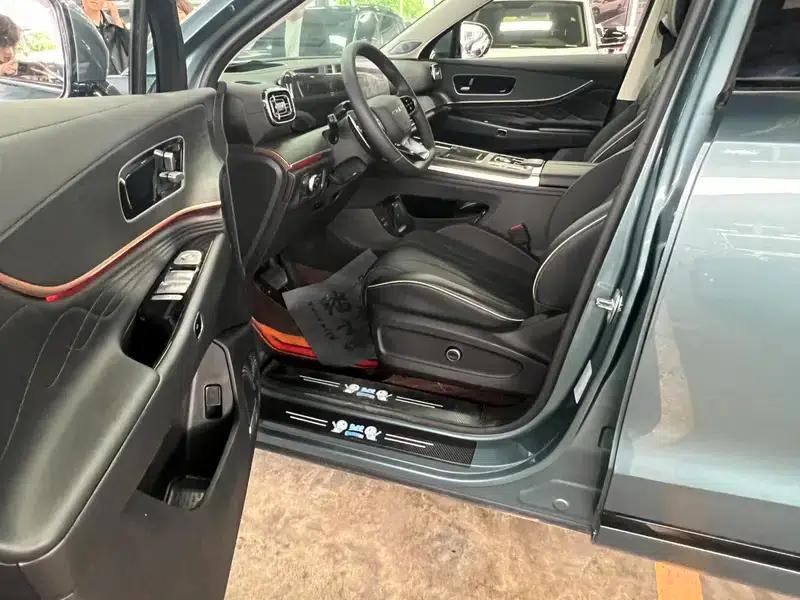 Chery Tiggo 9 2023 2.0T DCT 2WD Premium Edition 5-seater — миниатюра 12