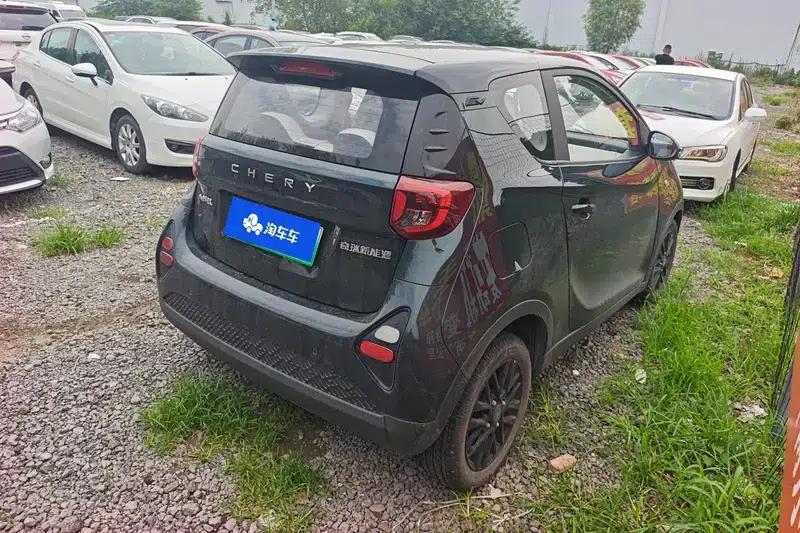 The 2024 facelifted Little Ant (Electric Chip) is a favorite model with a lithium iron phosphate battery (29.23kWh) and a range of 321km. — миниатюра 3
