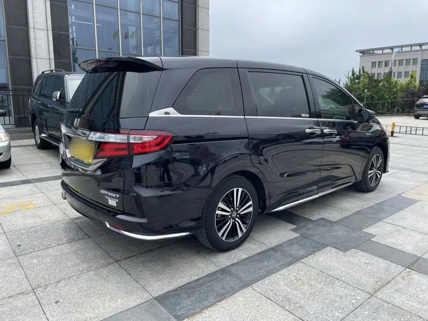 Honda Odyssey 2021 2.0L Rui·Smart Edition — миниатюра 6