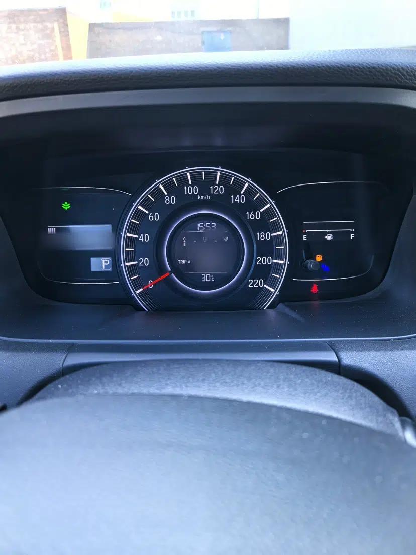 Honda Odyssey 2015 Updated Version 2.4L Smart Edition — миниатюра 14