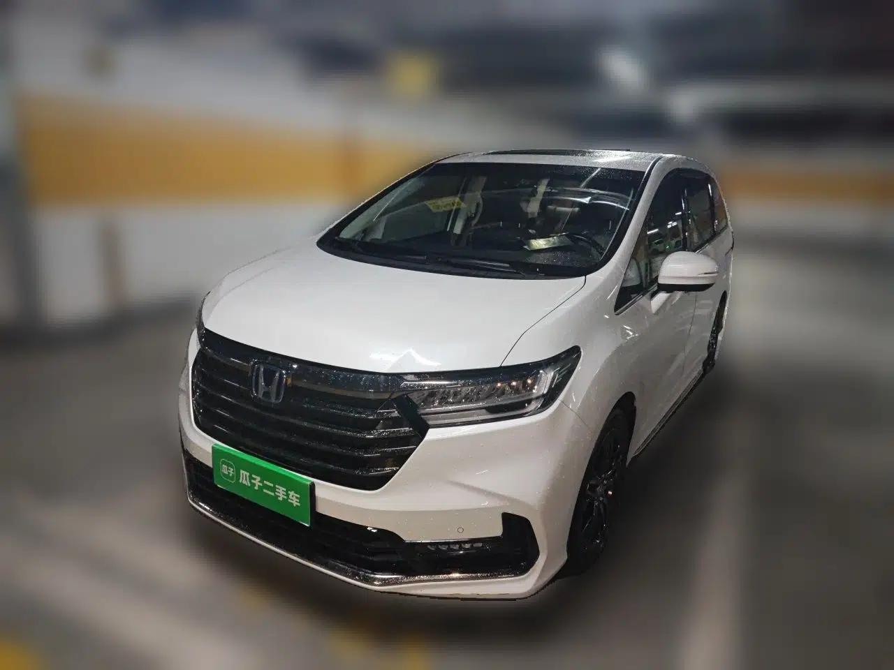 Honda Odyssey 2022 2.0L eHEV Sharp·Luxury Edition — миниатюра 1