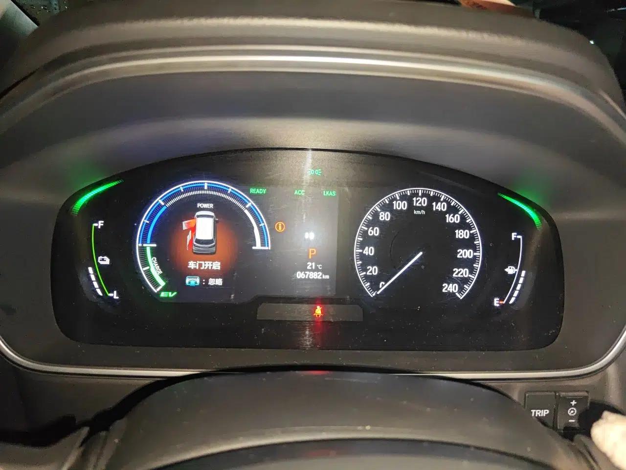 Honda Odyssey 2022 2.0L eHEV Sharp·Luxury Edition — миниатюра 11