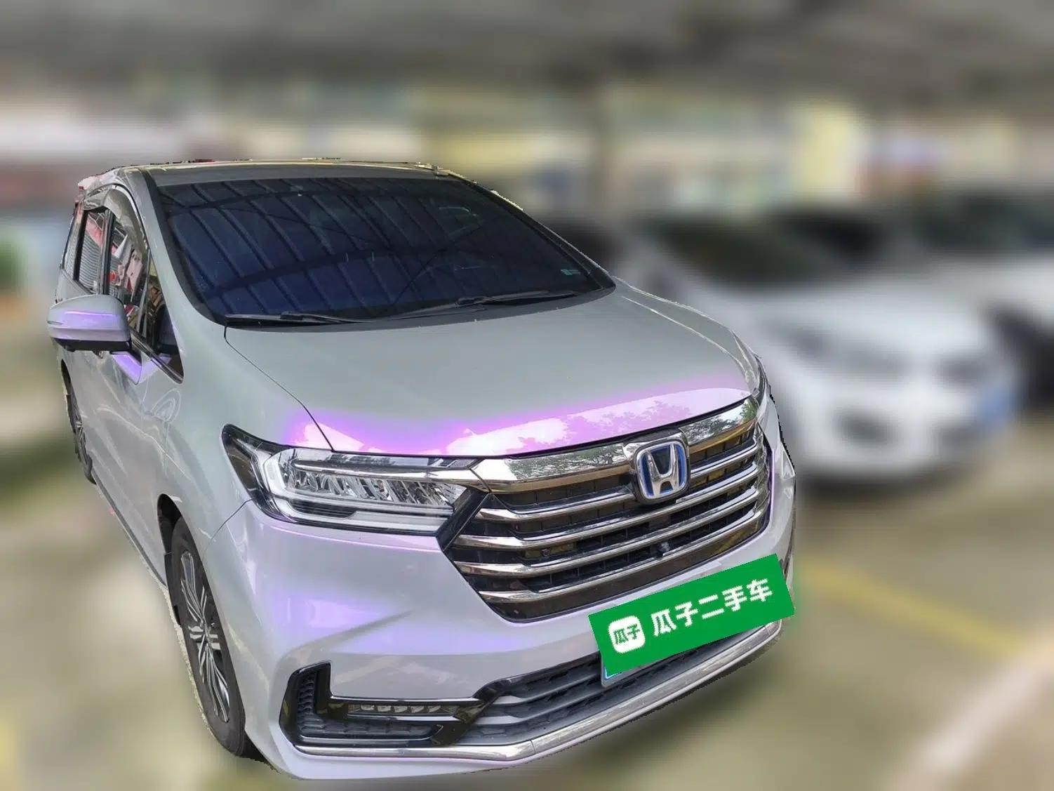 Honda Odyssey 2022 2.0L eHEV Sharp Smart Edition — миниатюра 3