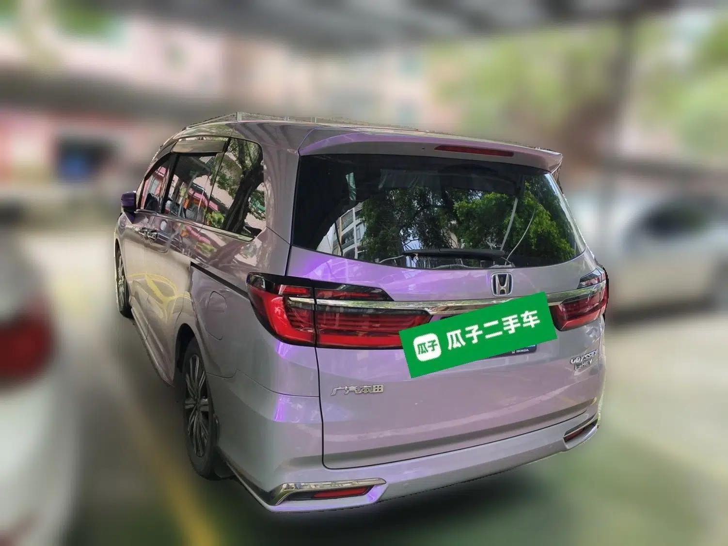 Honda Odyssey 2022 2.0L eHEV Sharp Smart Edition — миниатюра 4