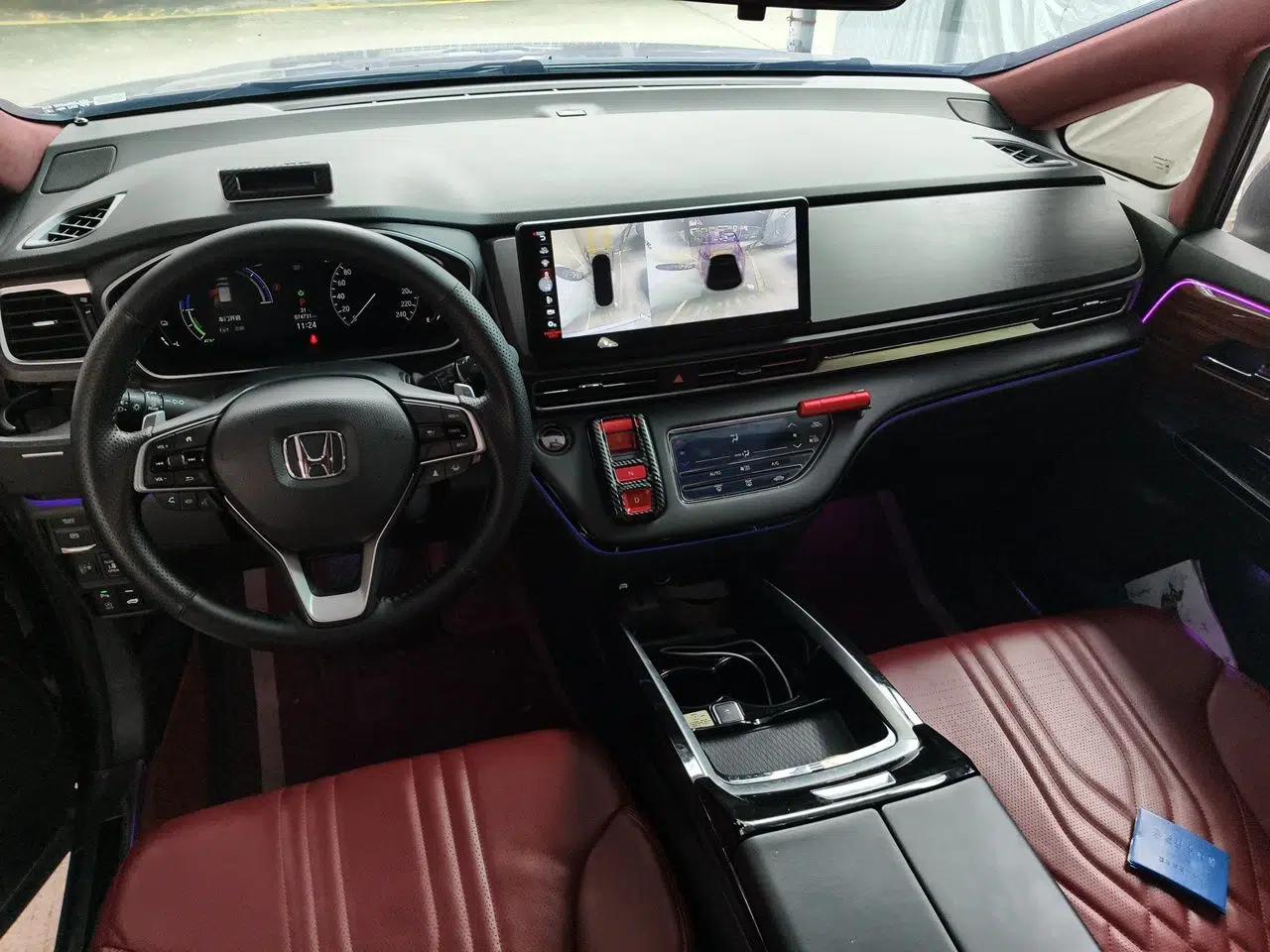 Honda Odyssey 2022 2.0L eHEV Sharp Smart Edition — миниатюра 9