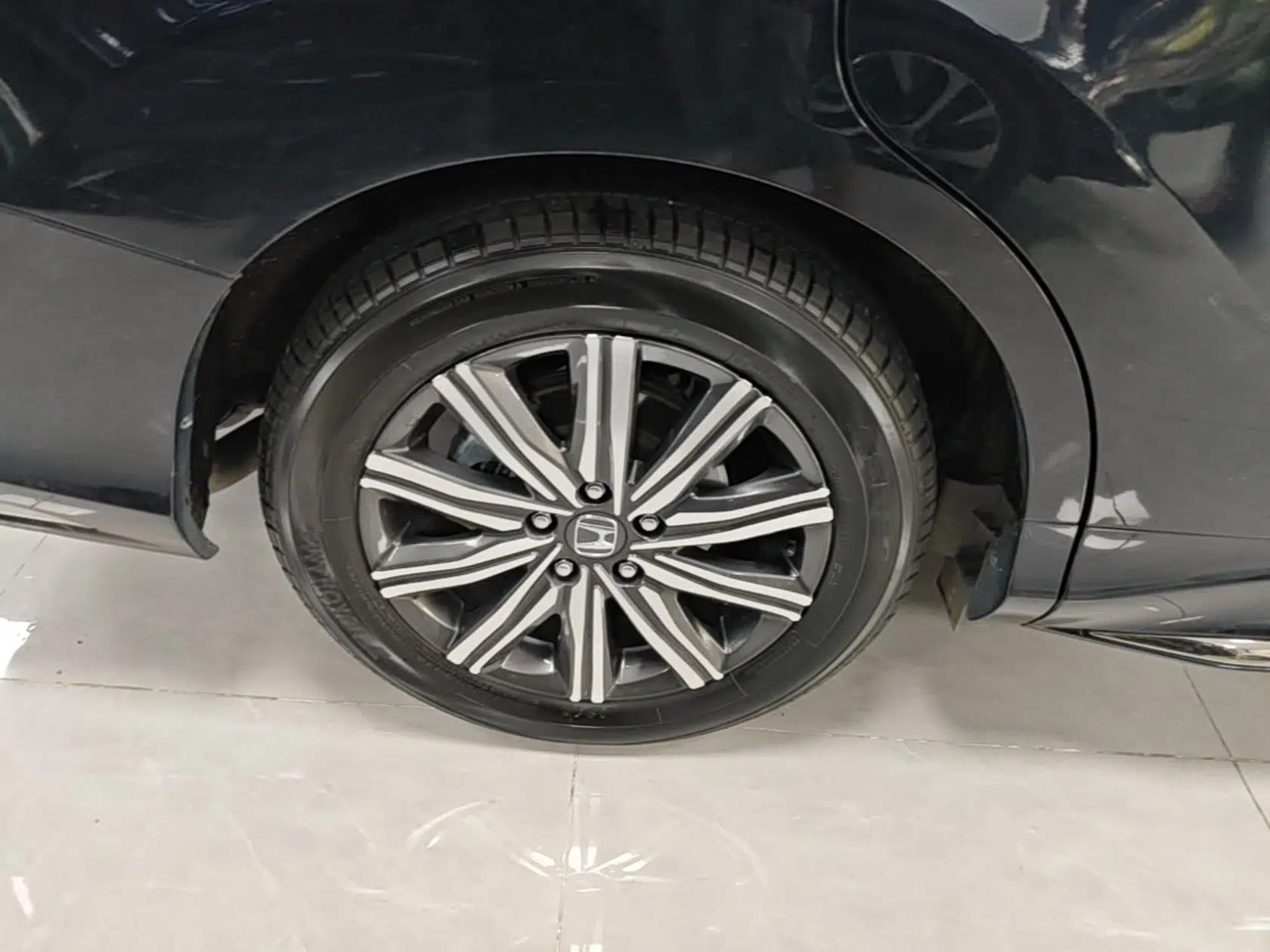 Honda Odyssey 2024 2.0L eHEV Sharp & Enjoy Edition — миниатюра 11