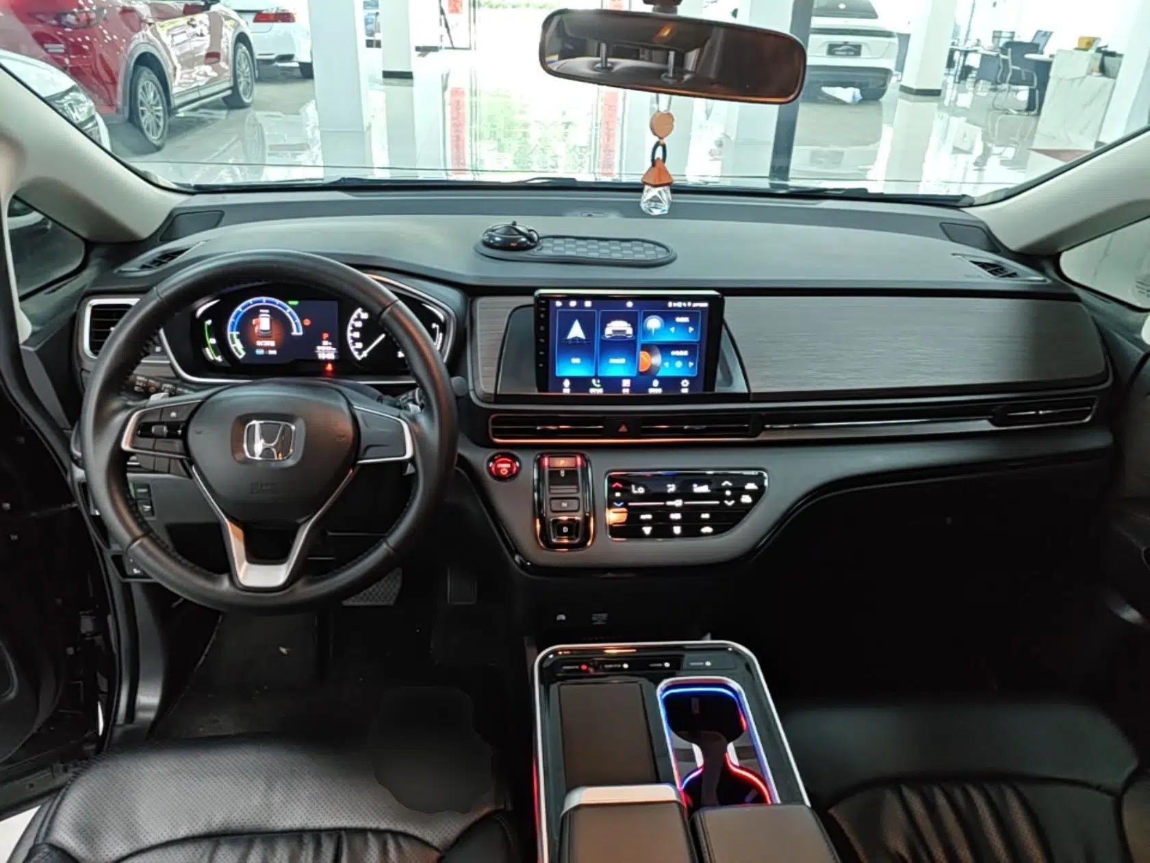 Honda Odyssey 2024 2.0L eHEV Sharp & Enjoy Edition — миниатюра 12