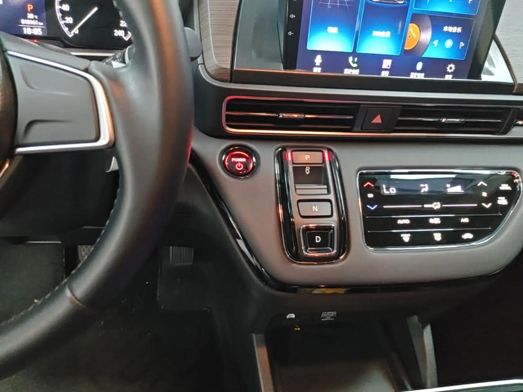 Honda Odyssey 2024 2.0L eHEV Sharp & Enjoy Edition — миниатюра 16